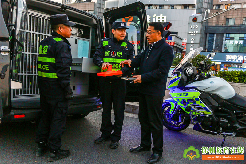 段庄有个“人民广场警务站”|李传明