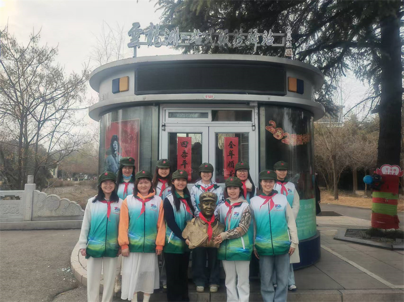 云龙湖一站式服务驿站就是“雷锋亭”