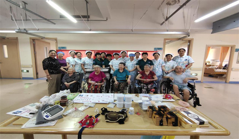 科普促健康，携手向未来——徐州市中医院护理部开展爱老、助老、敬老主题活动