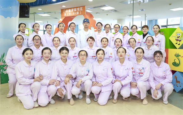 徐州市儿童医院五一国际劳动节系列宣传活动——输液室