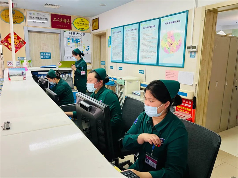 春节我在岗 有一种“年味”叫坚守