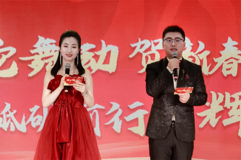 金蛇舞动贺新春，砥砺前行筑辉煌——徐州市儿童医院举办2025年职工文艺演出